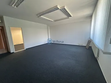 Na prenájom komerčné, 45 m², Bratislava-Ružinov, Strojnícka