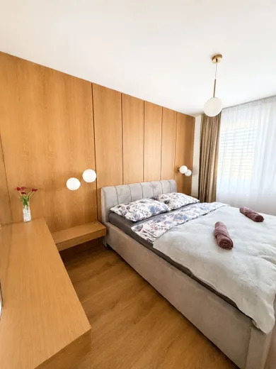 Na prenájom 4-izbový byt, 86 m², Bratislava-Ružinov, mlynske nivy