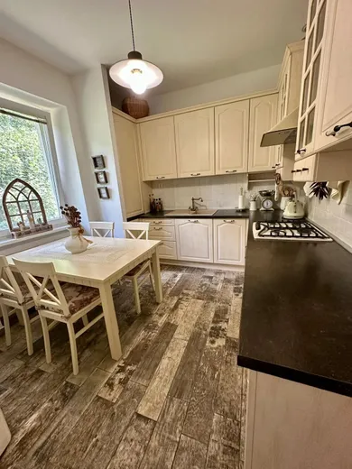Na predaj 3-izbový byt, 88 m², Modra