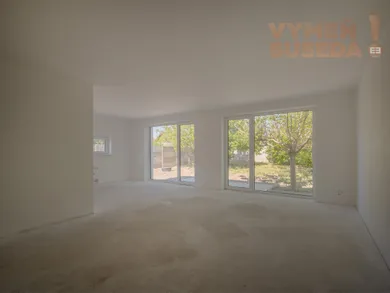 Na predaj 4-izbový dom, 123 m², Hviezdoslavov, Veterná