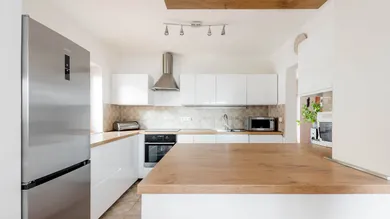 Eladó házak, Šamorín · €409 000