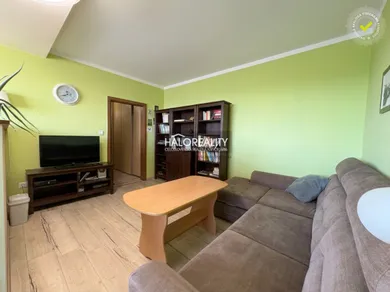 Na predaj 2-izbový byt, 48 m², Bratislava-Petržalka