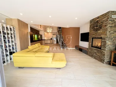 Na predaj 5-izbový byt, 168 m², Ružomberok