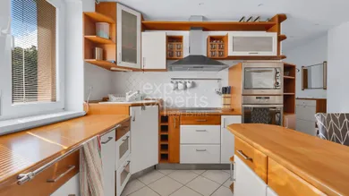 Na prenájom 4-izbový byt, 104 m², Bratislava-Ružinov, Kvetná