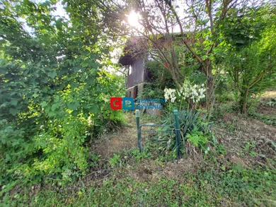 Na predaj 1-izbový rekreačný dom, 383 m², Trenčín, Južná