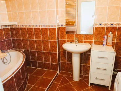 Na prenájom 2-izbový byt, 85 m², Zvolen, L. Medveckého