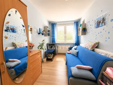 Na predaj 4-izbový byt, 82 m², Piešťany