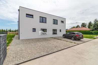Domy na sprzedaż, Kráľová pri Senci · €269 000