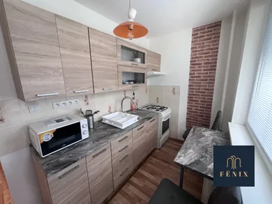 Na prenájom 1-izbový byt, 38 m², Košice-Západ, Mikovíniho