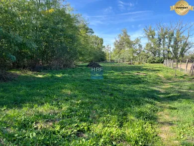 Na predaj pozemok, 250 m², Kopčany