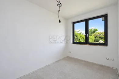 Na predaj dom, 132 m², Rovinka, Za hrádzou