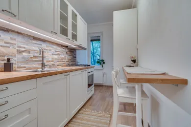 Byty na predaj 2-izbový, Bratislava-Nové Mesto · €198 500