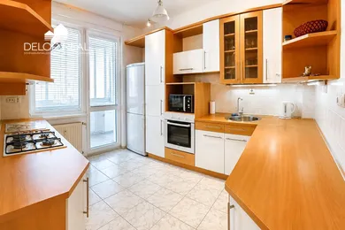 Mieszkania na sprzedaż, 3-pokojowe, Bratislava-Petržalka · €250 000