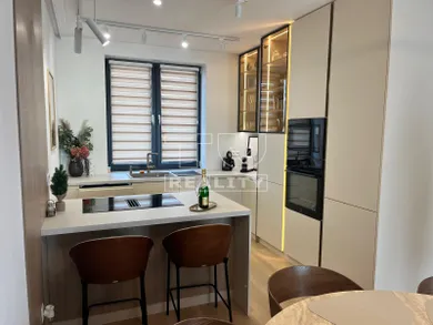 Domy na predaj 1-izbový, Poprad · €440 000