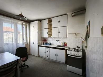 Byty na predaj 3-izbový, Nové Mesto nad Váhom · €144 900