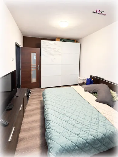 Na prenájom 2-izbový byt, 58 m², Banská Bystrica, Trieda SNP