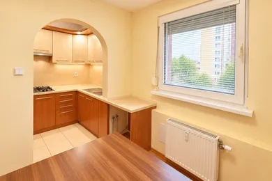 Na predaj 3-izbový byt, 69 m², Komárno