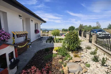 Na predaj 4-izbový dom, 433 m², Prešov