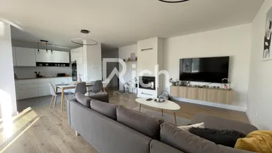 Domy na sprzedaż, 4-pokojowe, Trnava · €360 000
