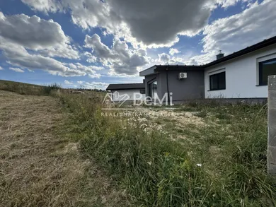 Na predaj dom, 215 m², Ťapešovo, -