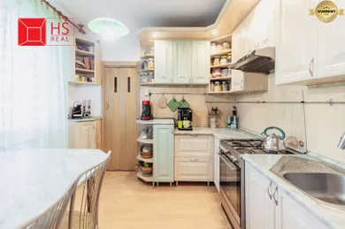 Na predaj 3-izbový byt, 84 m², Nové Zámky, S. H. Vajanského
