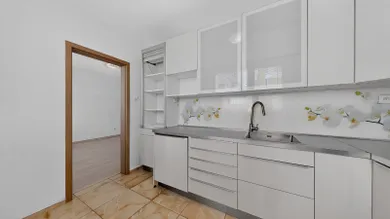 Byty na predaj 4-izbový, Bratislava-Vrakuňa · €234 990