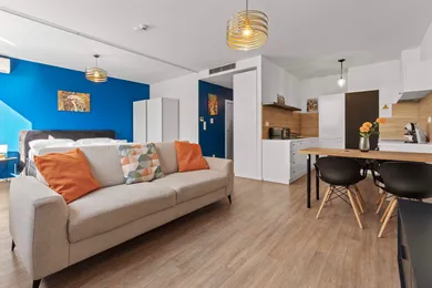 Na prenájom 1-izbový byt, 56 m², Bratislava-Ružinov, Miletičova