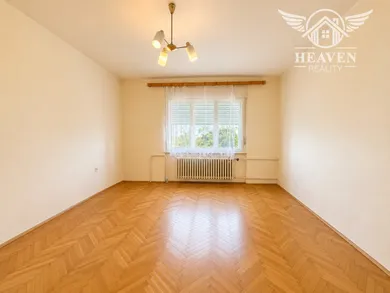 Na predaj 4-izbový dom, 110 m², Nesvady, Slnečná