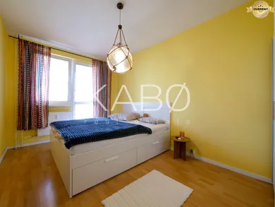 Na predaj 3-izbový byt, 63 m², Nitra, Petzwalova