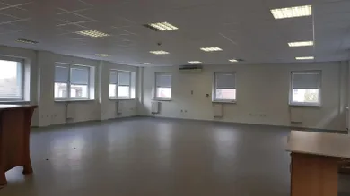 Na prenájom komerčné, 240 m², Nitra, Pri rieke