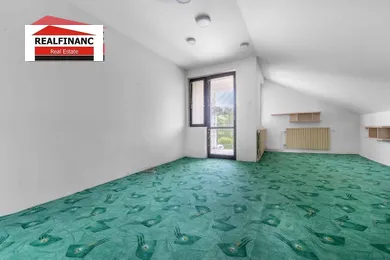 Na predaj 5-izbový dom, 180 m², Opoj