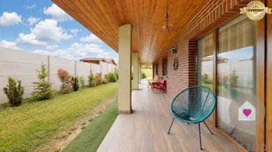 Na predaj 5-izbový dom, 555 m², Čaradice, K ihrisku