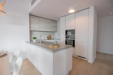 Na prenájom 3-izbový byt, 88 m², Bratislava-Staré Mesto