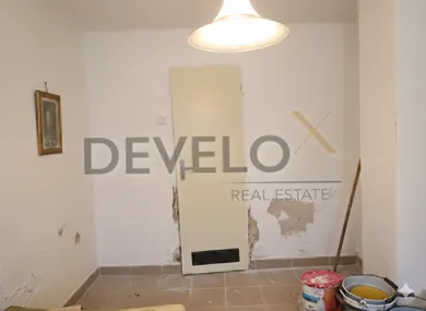 Na predaj 1-izbový dom, 250 m², Plavecký Mikuláš