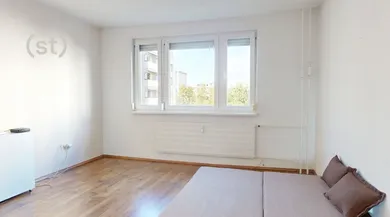 Na predaj 3-izbový byt, 76 m², Topoľčany, Palkovičova