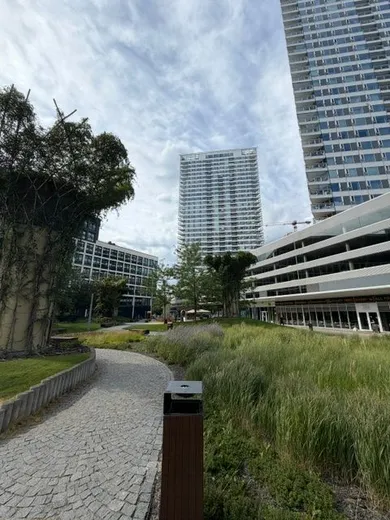 Na prenájom 3-izbový byt, 89 m², Bratislava-Staré Mesto, Landererova