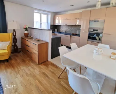 Na predaj 3-izbový byt, 80 m², Košice-Staré Mesto, Zimná