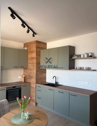 Byty na prenájom 1-izbový, Nitra · €730