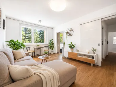 Mieszkania na wynajem, 3-pokojowe, Bratislava-Dúbravka · €650