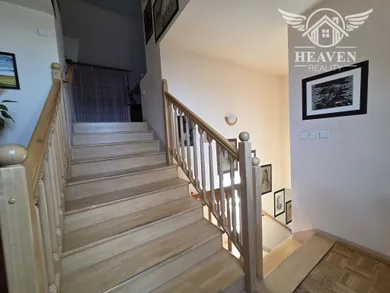 Na predaj 4-izbový dom, 230 m², Chotín