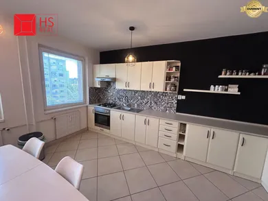 Byty na prenájom 2-izbový, Nové Zámky · €500
