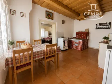 Na predaj 3-izbový dom, 312 m², Ratkovská Lehota, -
