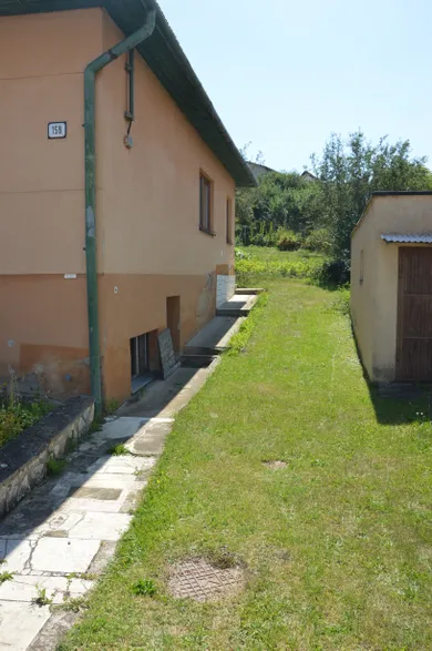 Na predaj 5-izbový dom, 180 m², Odorín