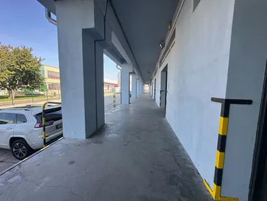 Na prenájom komerčné, 308 m², Bratislava-Rača