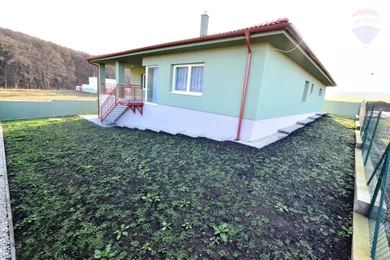 Na prenájom 4-izbový dom, 175 m², Nitra, Hornokynecká ulica