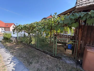Na predaj 3-izbový dom, 80 m², Kováčová