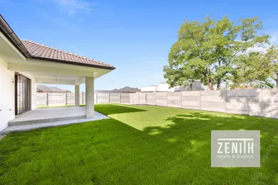 Na predaj 4-izbový dom, 175 m², Vydrany