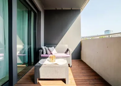 Na prenájom 1-izbový byt, 36 m², Bratislava-Nové Mesto