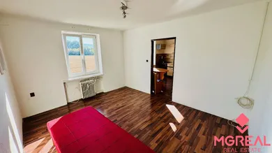 Na predaj 1-izbový byt, 30 m², Malé Kršteňany