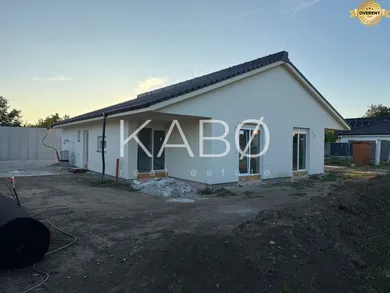 Na predaj 4-izbový dom, 88 m², Ivanka pri Nitre, Orolská